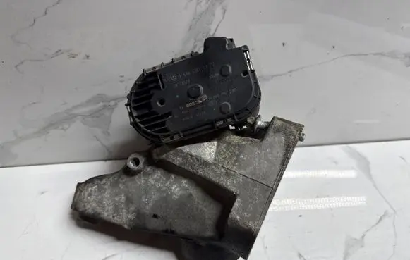 Mercedes-Benz C W204 Throttle valve A6460900970