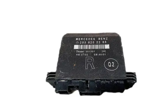 Mercedes-Benz C W203 Door control unit/module 2038202285