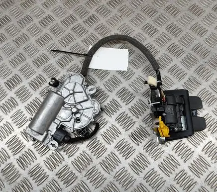Audi Q2 - Tailgate/trunk/boot lock/catch/latch 4M0827506D 5TA827887C