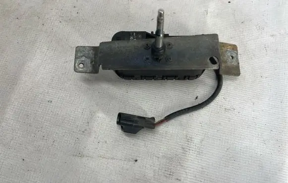 Volvo V70 Headlight wiper motor 0390206218