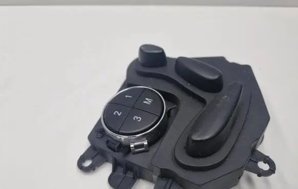 Mercedes-Benz E W211 Seat control switch 2118207810 A2118207810