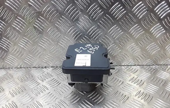 Mercedes-Benz A W176 ABS Pump A0094316412