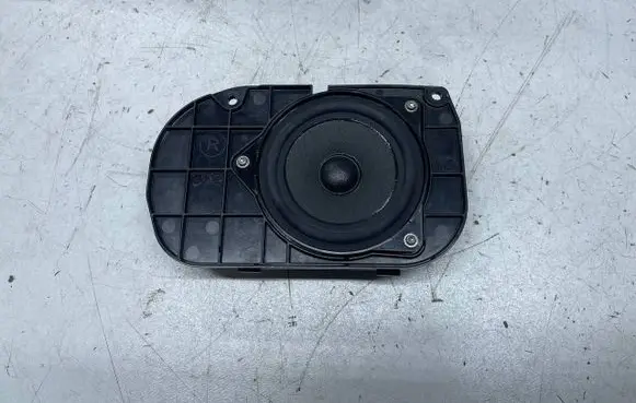 BMW 5 F10 F11 Parcel shelf speaker 9239184