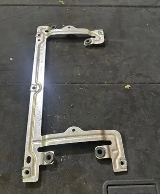 Other engine bay part