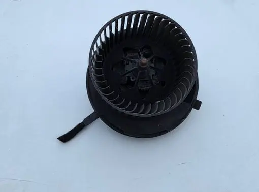 Volkswagen Golf Plus Heater fan/blower 1K1819015 983226W