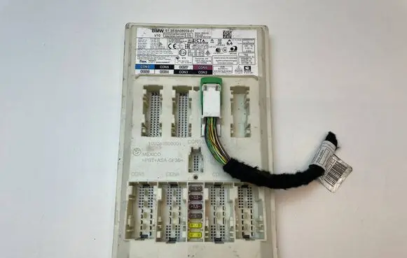 BMW 3 G20 G21 Central body control module 5A08059 5B31359 E64398