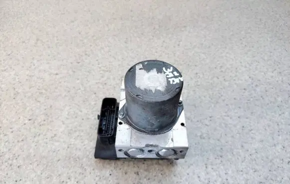 Mercedes-Benz E W212 ABS Pump A2124312912