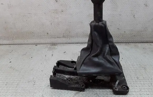 Chevrolet Aveo Gear shifter/selector