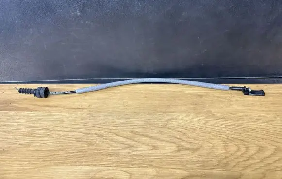Volvo XC90 Rear door cable line 30599362