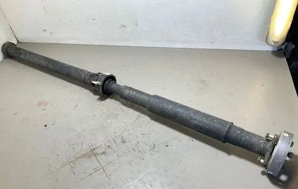 BMW 3 G20 G21 Rear driveshaft/prop shaft 9452553 728838 19B290EB2399