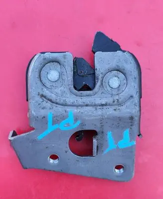 BMW 5 E60 E61 Seat back rest lock catch 7112864