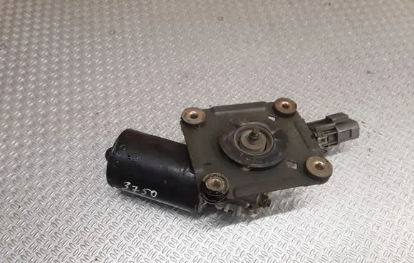 Nissan Terrano Wiper motor 9390332384