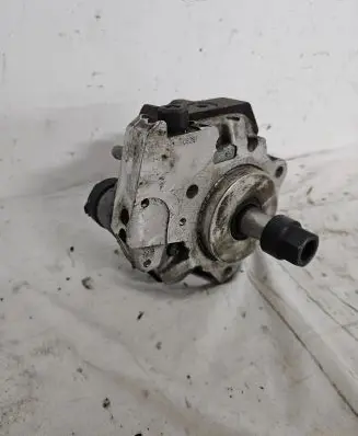 Fuel injection high pressure pump