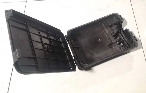 Audi A6 S6 C5 4B Fuse box set 8D0927355A