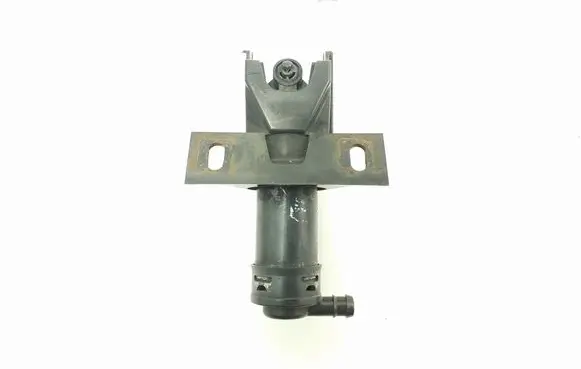 Toyota Land Cruiser (J120) Headlight washer spray nozzle