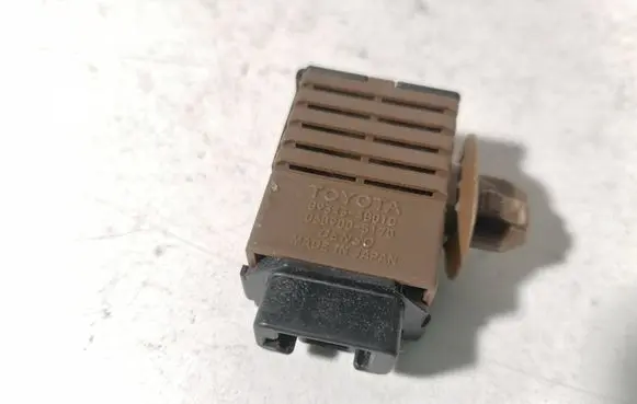 Lexus ES 250 - 300 - 330 Horn signal 8961348010 0689005110