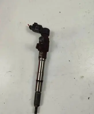 Volkswagen Golf VI Fuel injector 03l130277b