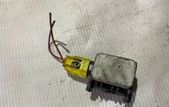 Mercedes-Benz S W221 Airbag deployment crash/impact sensor a0038202826 0038202826
