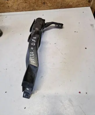 Opel Astra K Front bumper mounting bracket 13423701