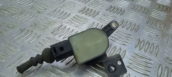 Audi TT TTS Mk2 Headlight/headlamp level sensor 1T0907503