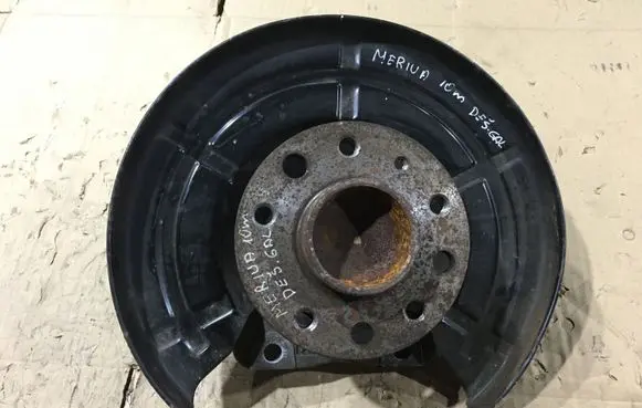 Opel Meriva B Rear wheel hub