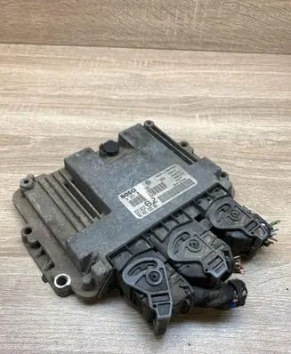 Peugeot 206 Engine control unit/module ECU 9646559980 WITHPLUG