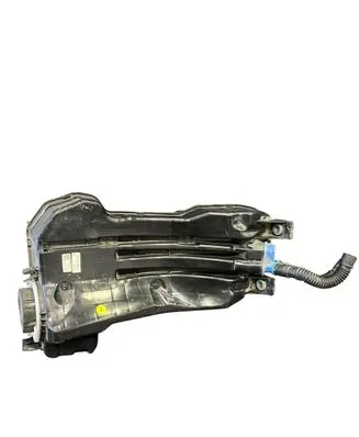 Audi Q7 4M AdBlue liquid reservoir 4M0131878