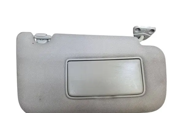 Nissan Leaf I (ZE0) Sun visor