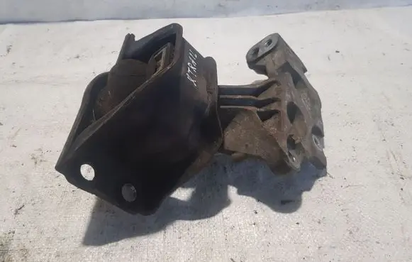 Nissan X-Trail T31 Gearbox mount