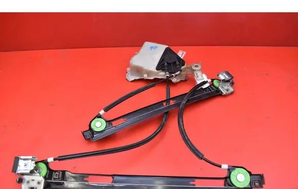 Seat Altea XL Front door window regulator with motor 5P0837402H