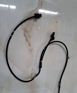 Toyota Avensis T270 Windshield washer spray nozzle