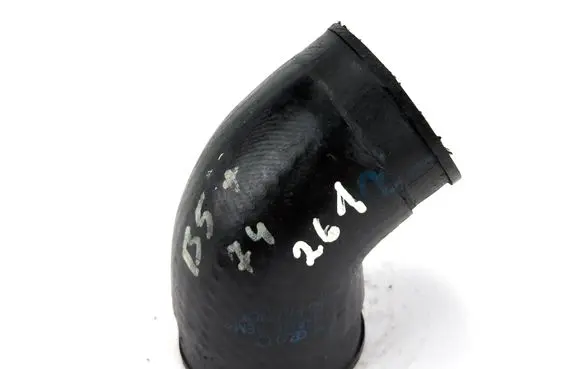 Volkswagen PASSAT B5 Air intake hose/pipe 8D0145834E