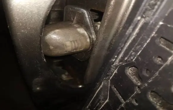 Honda FR-V Number plate light