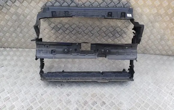 BMW i4 Intercooler air guide/duct channel 51748738855 8738855