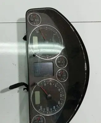 Ford Mondeo MK IV Speedometer (instrument cluster) 110080032013