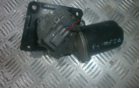 Nissan Primera Wiper motor