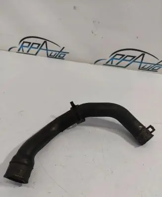 Ford Focus Breather hose/pipe YS6Q6A804AA