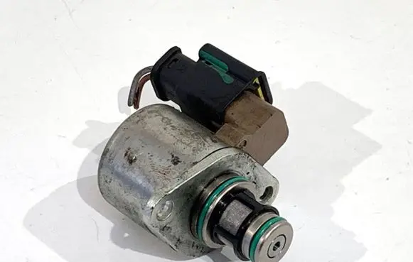 Citroen C5 Fuel pressure regulator 28233373
