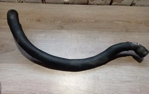 Volvo V70 Engine coolant pipe/hose 08671573
