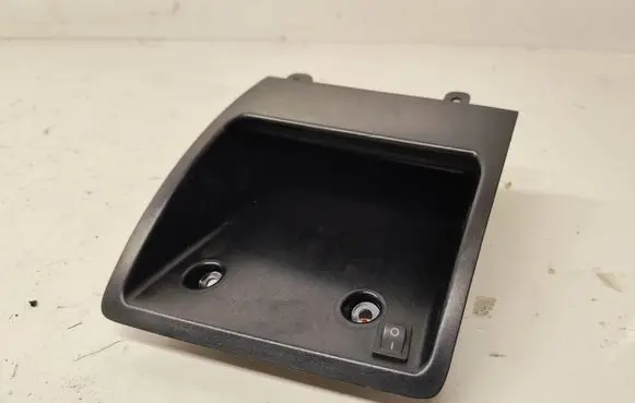 BMW 5 E60 E61 Dashboard storage box/compartment 7063163 5209000 14121810