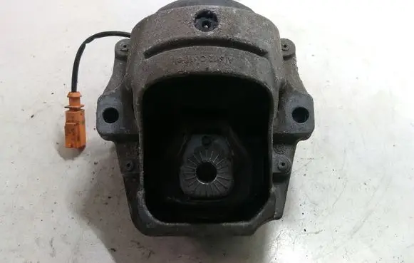 Audi A4 S4 B8 8K Engine mount bracket 782516141206