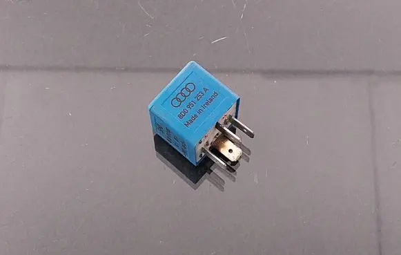 Audi A6 S6 C6 4F Other relay 899313000