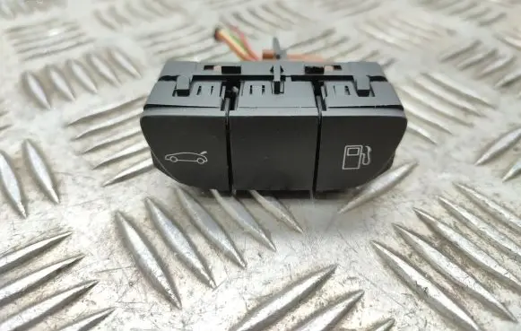 Peugeot 508 A set of switches 96661584XT