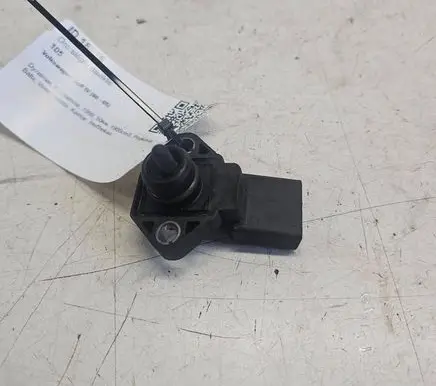 Volkswagen Golf IV Air pressure sensor 038906051