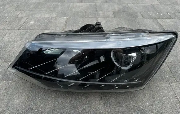 Skoda Fabia Mk4 (6VA) Headlight/headlamp 6V1941015B 1EL01182421