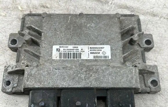 Renault Clio IV Engine control unit/module 8200522357 8200510536 S120200105A
