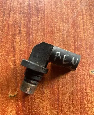 Volkswagen Touareg I Camshaft position sensor 06A905161A
