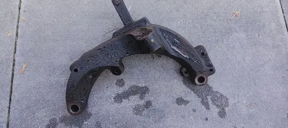Renault Master III Gearbox mounting bracket 112332438R