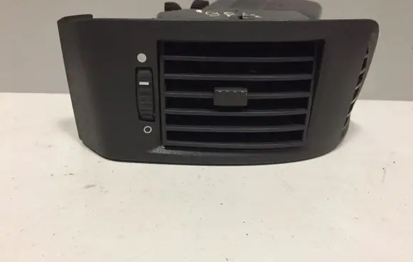 Citroen Jumper Dashboard side air vent grill/cover trim 385822