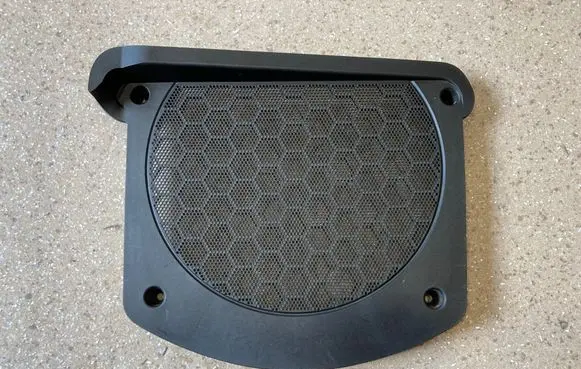 BMW X3 G01 Subwoofer grill/trim 6826950